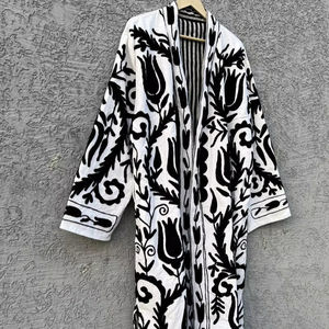 Chaqueta de Invierno de Manga Larga de Algodón Ecológico Transpirable, Bordada con Suzani Teñido a Mano, Estilo Vintage sin Costuras - Product Image 1