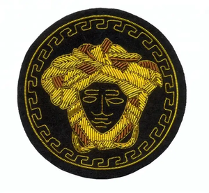 Insignias de alas bordadas de alambre de lingote hechas a mano Insignias de bordado de alas de alta calidad OEM - Product Image 4