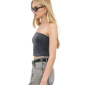 Top Deportivo Informal Hecho de Tela de Lona Resistente - Product Image 3