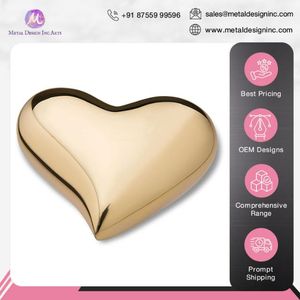 Venta al por mayor de urnas de recuerdo elegantes de latón con forma de corazón dorado para almacenamiento y recuerdo de cenizas - Product Image 2
