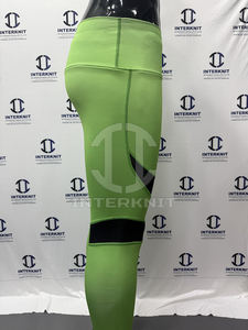 Leggings de yoga para mujer, con logotipo personalizado, delgados, superelásticos, ligeros, transpirables, de tela de malla, para fitness. - Product Image 4