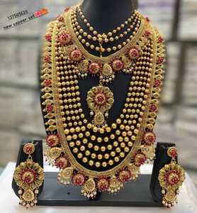 ENSEMBLE DE BIJOUX INDIENS TRADITIONNELS ET À LA MODE EN CUIVRE ENSEMBLE DE BIJOUX DE MARIAGE POUR FEMMES BOUCLES D'OREILLES ET COLLIER - Product Image 3