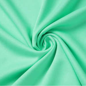 Conjunto de uniforme de fútbol transpirable para deportes de equipo y entrenamiento conjunto de uniforme de fútbol con Jersey y pantalones cortos estampado personalizado - Product Image 5