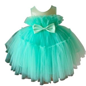 Robe de bal élégante et luxueuse faite à la main pour filles robe de princesse prête pour la fête par le créateur vietnamien - Product Image 1
