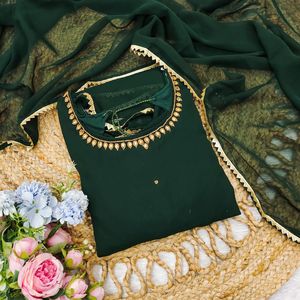 Lanzando un impresionante traje recto con estampado greenbandhej combinado con un palazzo de crepé puro y una hermosa dupatta CON ABALORIOS - Product Image 6