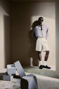 Shorts d'été de sport en coton de couleur personnalisée pour hommes, matériau souple et confortable, technique de teinture unie pour le sport, usage décontracté. - Product Image 5