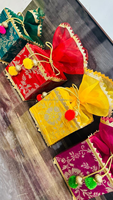Boîte à bonbons carrée moderne indienne avec dentelle en tissu 4x4 pouces NOUVELLE ARRIVÉE Cadeau de mariage Faveurs de fête