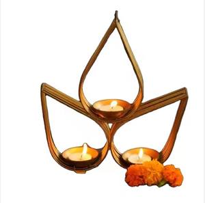 Votive élégant pour la décoration intérieure Métal de super qualité avec verre Nouveau design Marteau de riz pour Diwali Halloween en cire de soja à la noix de coco - Product Image 4