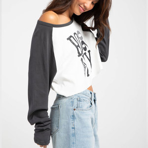 Top Corto de Manga Larga con Estampado Floral y Mangas de Mariposa para Mujer, Nuevo, Ajustable en la Espalda, para Uso Diario - Product Image 4