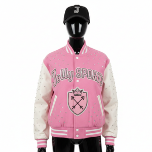 Chaqueta Universitaria de Lana para Mujer, Mezcla de Lana, 480 GSM, Color Rosa y Blanco, con Tachuelas de Estrás y Logotipo Personalizado de Chenilla, Chaquetas Universitarias para Mujer - Product Image 1