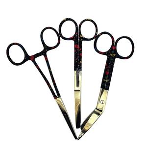 Tijeras para Cortar Vendajes con Acabado Arenado, Instrumentos Médicos, Tijeras para Quirófano, Tijeras para Vendajes Quirúrgicos y de Enfermería - Product Image 1