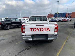 โตโยต้า ไฮลักซ์ ครูแค็บ SR5 4WD 2.4L ดีเซล เกียร์ธรรมดา 6 สปีด ปี 2023 ขาย - Product Image 2