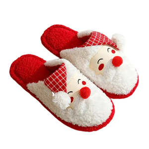 Chaussons d'hiver pour la maison, motif Père Noël, pré-Noël - Product Image 1