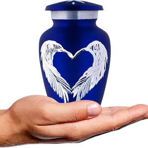 Urna de cremación pequeña de estilo americano con alas de Ángel y Corazón Azul y plateado con tapa de tornillo segura para almacenamiento de cenizas suministros funerarios - Product Image 1