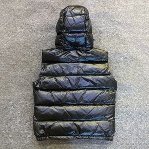 Chaleco Acolchado con Capucha para Hombre, Chaqueta de Invierno, Disponible en Todos los Colores - Product Image 3