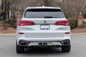 VMW XV SUV 2019, Volante a la Izquierda, Emisión Euro VI, Gasolina, Automático, Techo Solar Panorámico - Product Image 5