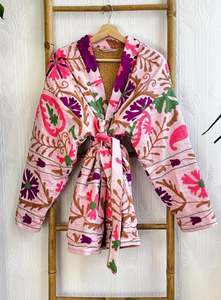 Veste Duster en Velours Rose Suzani Brodée Brillante 2025 |   Veste de festival ouzbek |   Vêtement d'extérieur de style kimono vintage de la meilleure qualité - Product Image 5