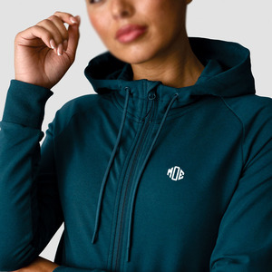 Sweat à capuche sculpté à fermeture éclair sur le devant, coupe ajustée, tricot extensible, performance, finition propre, couche d'entraînement, sweat à capuche pour femmes - Product Image 3