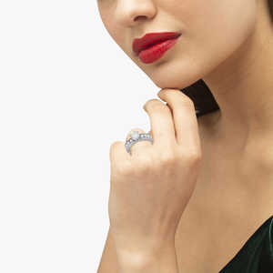 Anillo de Compromiso de Oro Blanco de 14k con Diamante de 0.70ct Estilo Antiguo - Product Image 1
