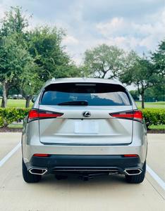 Lexu-s NX300 Sport Utility d'occasion propre, année 2020 - Product Image 6