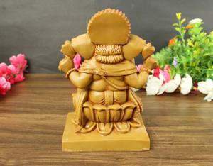 Estatua de Ganesha de Resina Marrón Hecha a Mano por Nirmala Handicraft, Sentada sobre un Loto, para Decoración del Hogar, de Rajasthan - Product Image 4