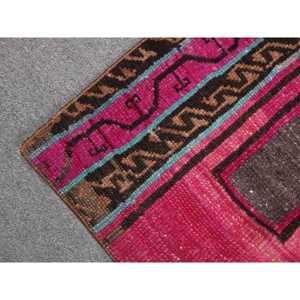 Tapis vintage 1,6 x 2,4 pieds, tapis turc abstrait rouge en laine - Product Image 5