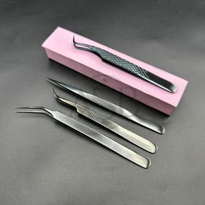 Pinzas de extensión de pestañas con logotipo personalizado de agarre fuerte de acero japonés sostenible de Plasma negro, pinzas de aislamiento probadas a mano - Product Image 3