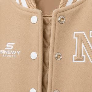 Chaqueta Varsity de Cuero Genuino para Hombre SINEWY SPORTS, Color Beige con Mangas Blancas, Logotipo NY Bordado, Transpirable, Estilo Preppy, para Otoño - Product Image 6