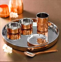 Ensemble d'assiettes en cuivre antique écologique Fabriqué à la main 7 pièces Thali en cuivre Assiette décorative Ensemble Thali en cuivre pur