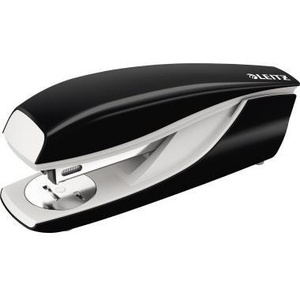 Engrapadora Leitz NeXXt 5502 24/6 26/6, Fija/Removible/Clavadora, 30 Hojas (80 G/m), 200 Grapas 24/6, Metal/Plástico, Negra, L - Product Image 1