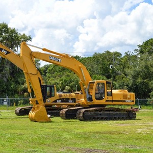 Meilleure pelle hydraulique sur chenilles 270 LC haute performance pour travaux de construction lourds - Product Image 3