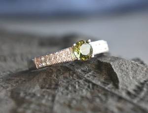 Bague en argent sterling avec pierre précieuse moldavite tchèque authentique pour les occasions spéciales telles que les mariages - Product Image 2