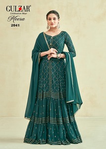 นักออกแบบล่าสุดการลําดับการเย็บปักถักร้อยเทียม Georgette ทํางานชุด Sharara โดย Fab Zone - Product Image 2