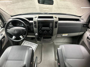 Usado 2015 Mer-ce-des-Be-nz Spri-nter 2500 - Product Image 2