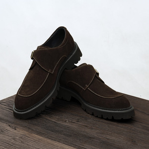 รองเท้าหนังกลับนิ่มแบบ Brogue ขอบเจาะรู พื้นรองเท้าน้ำหนักเบา รองเท้าลำลองสำหรับผู้ชาย รองเท้าแฟชั่น - Product Image 3