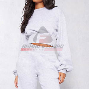 Custom Women Crop <b>Top</b> Sweatshirts Casual Sweatshirts Pullover Cropped Oversize Sweatshirts for Woman - Product Image 3