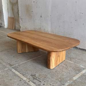 Table de style animal en corne, finition imperméable de qualité supérieure, haute résistance aux UV, cadre robuste, fabrication artisanale, toucher réel, patio, jardin, balcon - Product Image 1