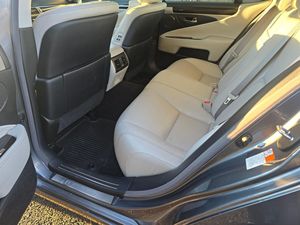 Elegante Lexus LS 460 2017 - Product Image 3