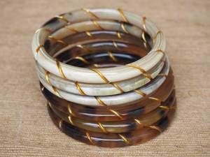 Handcrafted Horn Fashion Bangle Trendy Natural Jewelry Accessory For Women Collection At Best Price - Product Image 4