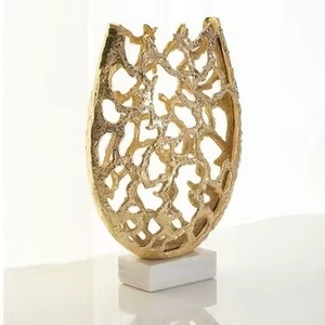 Sculpture en métal la plus attrayante, figurine décorative moderne pour table, accent unique pour la maison, art contemporain élégant - Product Image 5