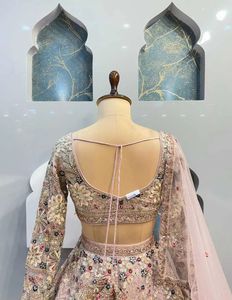 Las lentejuelas de codificación de red suave de calidad superior del estilo más popular de las mujeres funcionan con Cancan & Canvas Patta LEHENGA CHOLI - Product Image 5