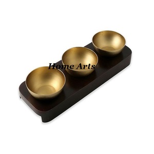 Serveur de dattes en aluminium au design fantastique avec plateau en bois, qualité supérieure, couleur or, provenance Inde - Product Image 5