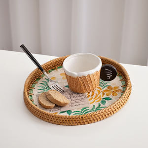 Bandeja de Servir Decorativa Hecha a Mano con Incrustaciones de Madreperla de Vietnam, de Lujo y Ecológica, para Resorts Modernos - SM2029 - Product Image 4