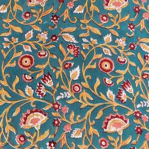 สีน้ำเงินตุรกี, สีเหลืองดิฌง, สีแดงไวน์เข้ม