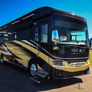 4VZAT1D97PC091253 Camping-car diesel de luxe classe A d'occasion 2023, 35 pieds, moteur arrière, lit king-size, intérieur haut de gamme, faible kilométrage - Product Image 1