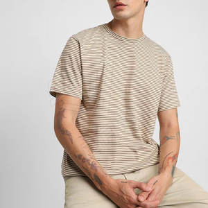 T-shirts pour hommes de haute qualité à manches courtes, surdimensionnés, unis, style streetwear, 100% coton biologique, personnalisables - Product Image 6