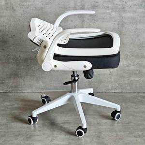 Silla de Oficina Giratoria Minimalista MFK017, Silla Elevadora con Reposacabezas Ajustable y Reposabrazos Plegables para Hogar, Taller o Dormitorio, Tapizada en Tela de Espuma - Product Image 6