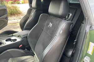 SUPER OFERTA 2023 Dodge Challenger R/T Scat Pack Widebody IMPECABLE por dentro y por fuera - Product Image 4