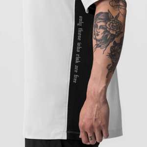 Summer Fashion Cotton Tshirt for Men Oversized Fit Cool Graphic Design Streetwear Comfortable Urban Look Stock - Product Image 3
