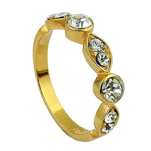 Anillo Chapado en Oro para Mujer con Piedras de Circonita Cúbica, Anillo de Racimo con Incrustaciones Modernas para Uso Diario, Engaste de Rodio - Product Image 1